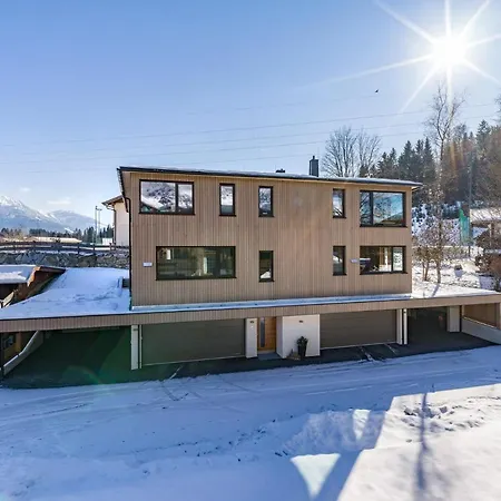 Two Summits Apartment Prama