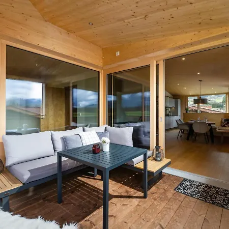 Two Summits Apartment